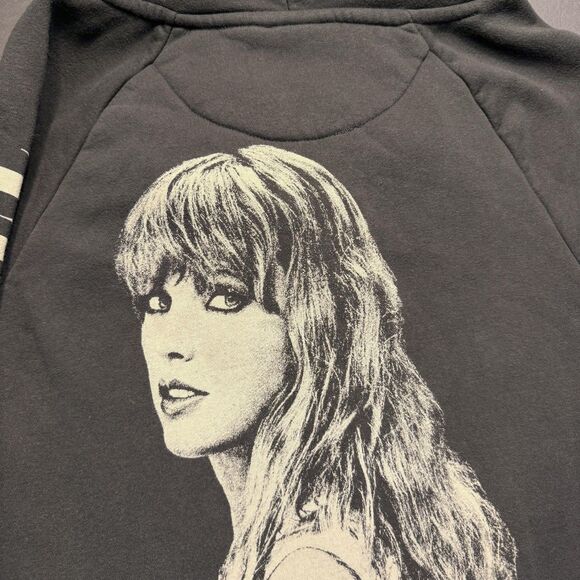 Taylor Swift Hoodie Mens Medium The Eras Tour Concert Graphic Pullover Fleece - Picture 10 of 14